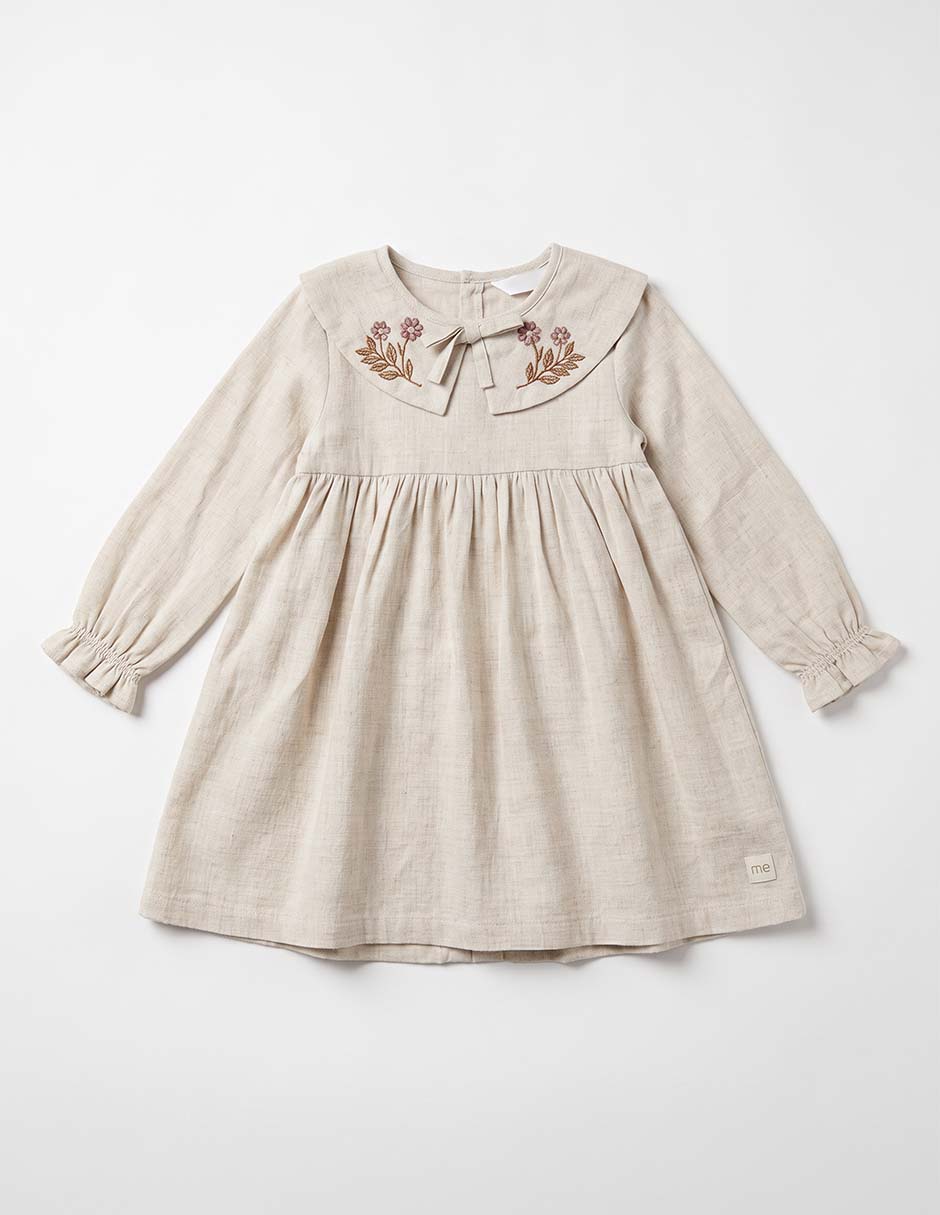 Vestido manga volantes para niña 4
